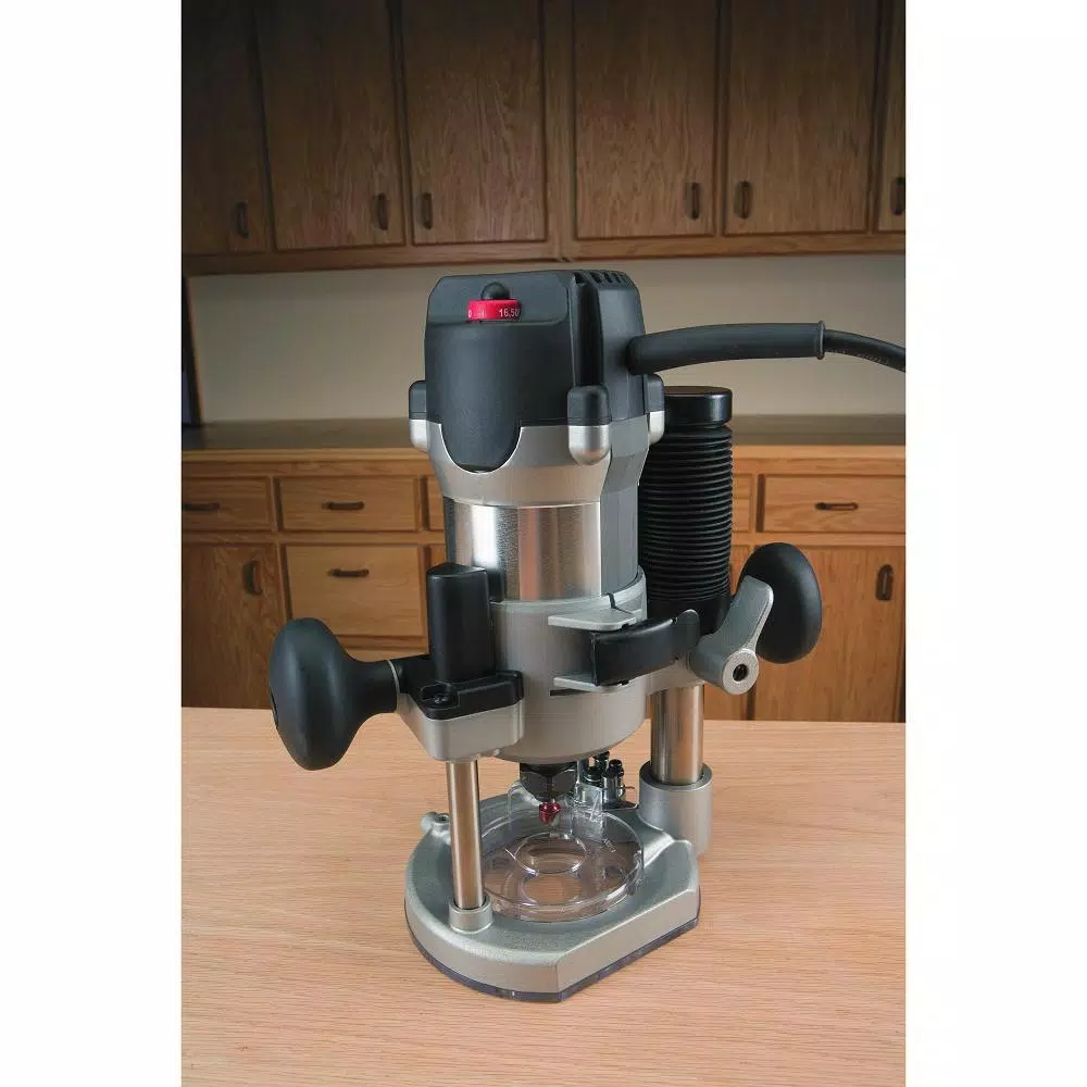 Porter-Cable 2-1/4 HP Multi-Base Router Kit with Height Adjuster
