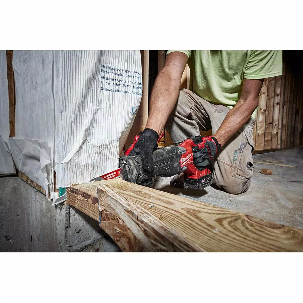 Milwaukee M18 FUEL ONE-KEY Reciprocating Saw Kit with Two 5.0 Ah Batteries and Charger