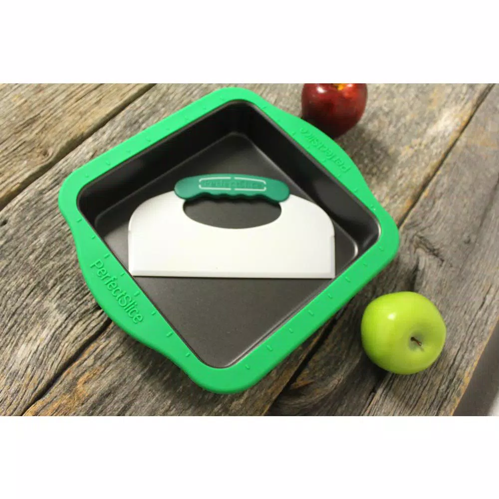 BergHOFF PerfectSlice 4-Piece Bakeware Set with Silicone Slicing Tools and Patented Guideline Grid