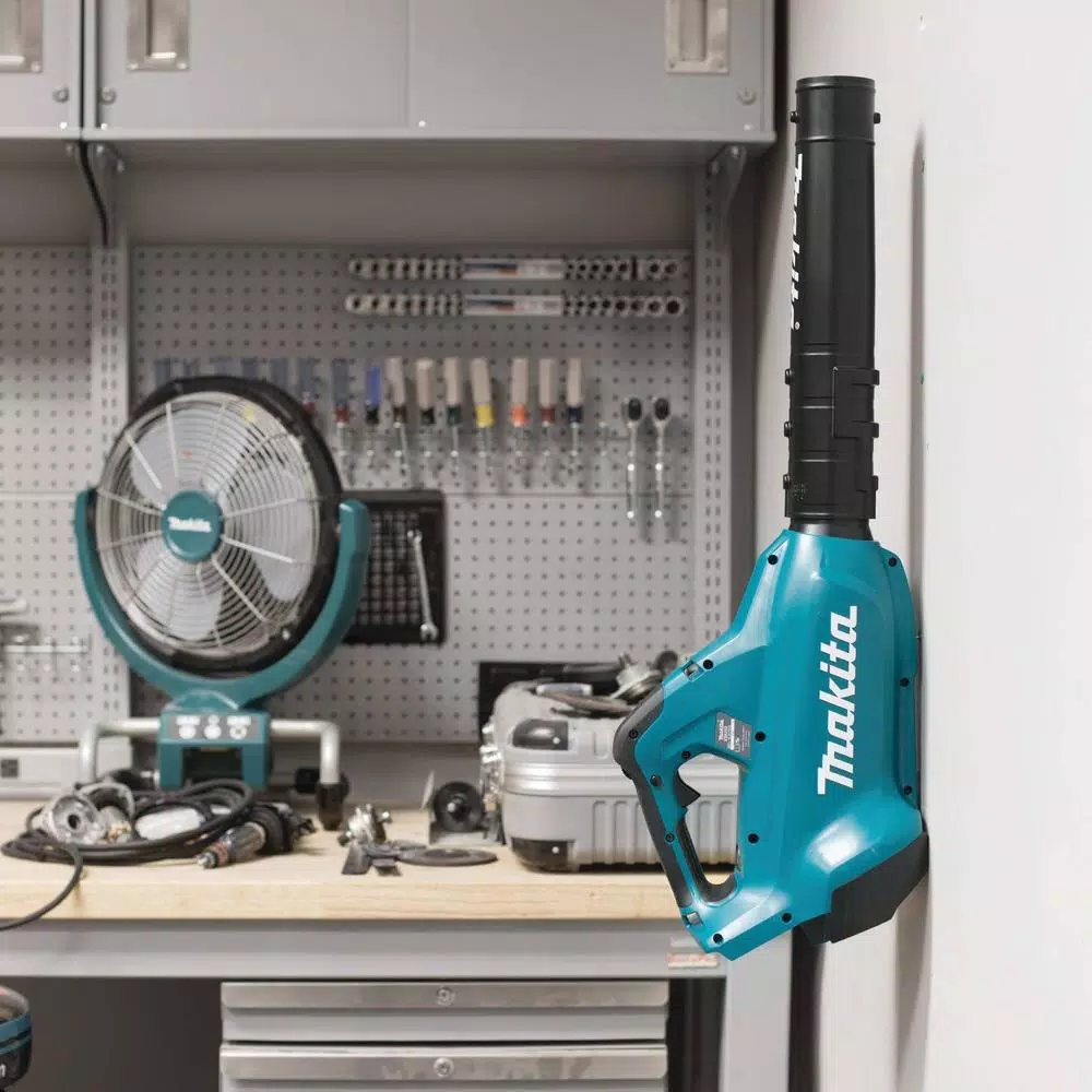 Makita 36V (18V x2) LXT Brushless Cordless Handheld Leaf Blower with Flat End Nozzle