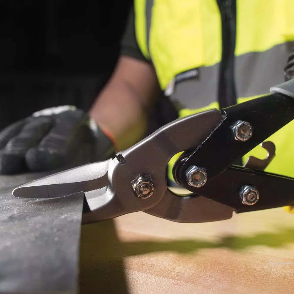 Klein Tools Right-Cut Aviation Snips with Integrated Wire Cutter