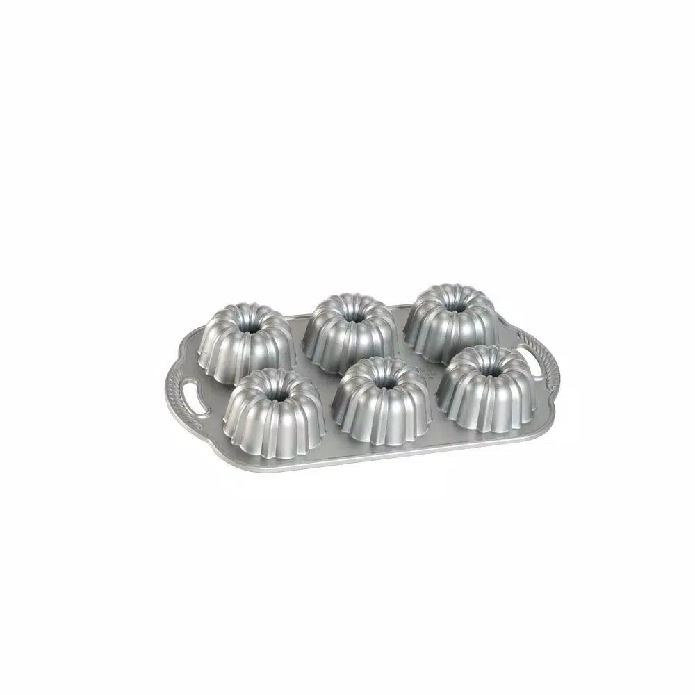 Nordic Ware Anniversary Fluted Mini Bundt Cake Pan, Cast Aluminum, Nonstick