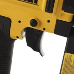 DEWALT 18-Gauge Pneumatic Brad Nailer, 5/8 in. to 2-1/8 in. thumbnail 4