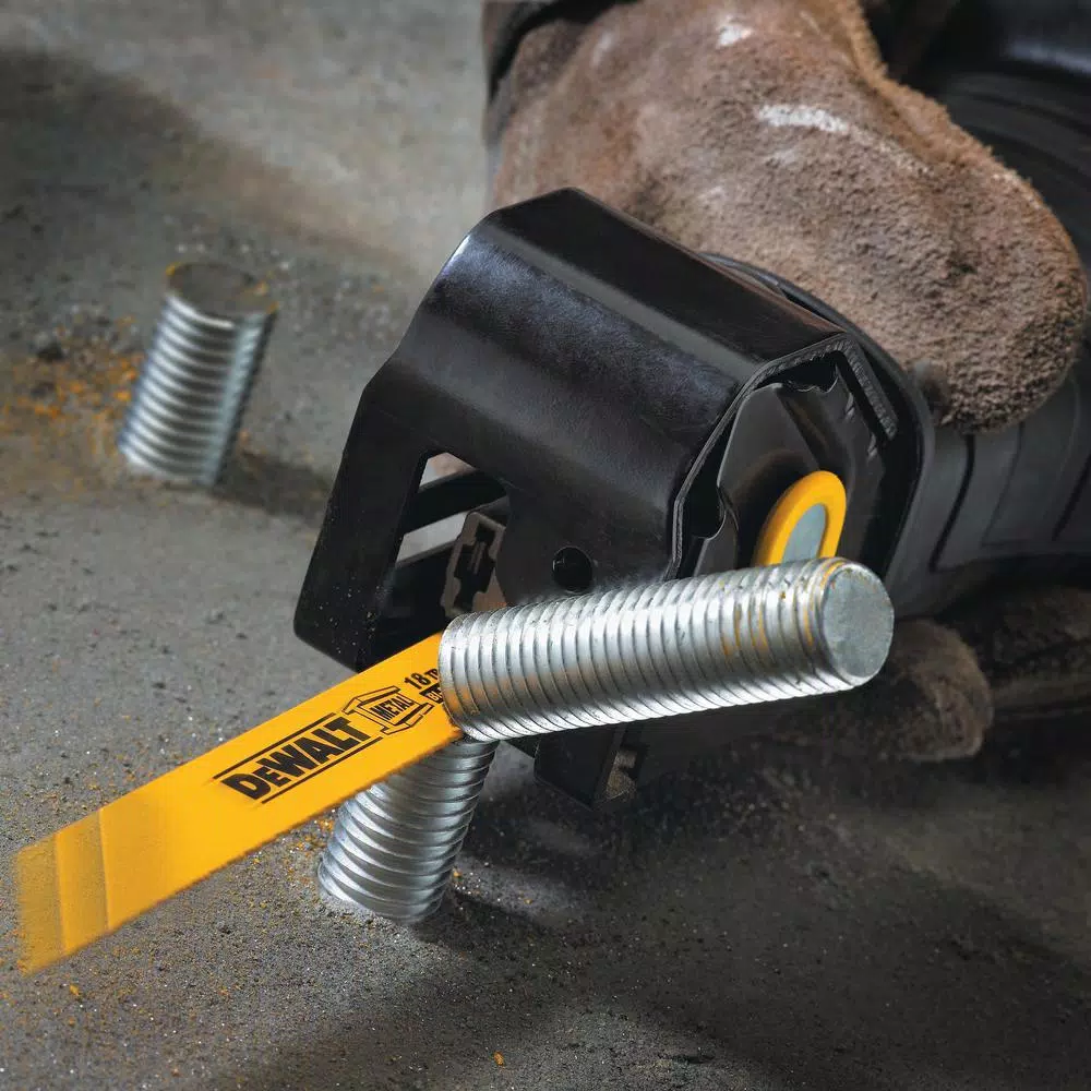 DEWALT 20V MAX Cordless Reciprocating Saw Kit with 16-Piece Bi-Metal Blade Set