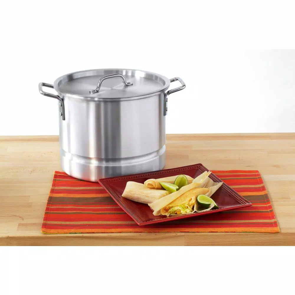 IMUSA 32 Qt. Aluminum Stovetop Steamer with Lid and Steam Tray