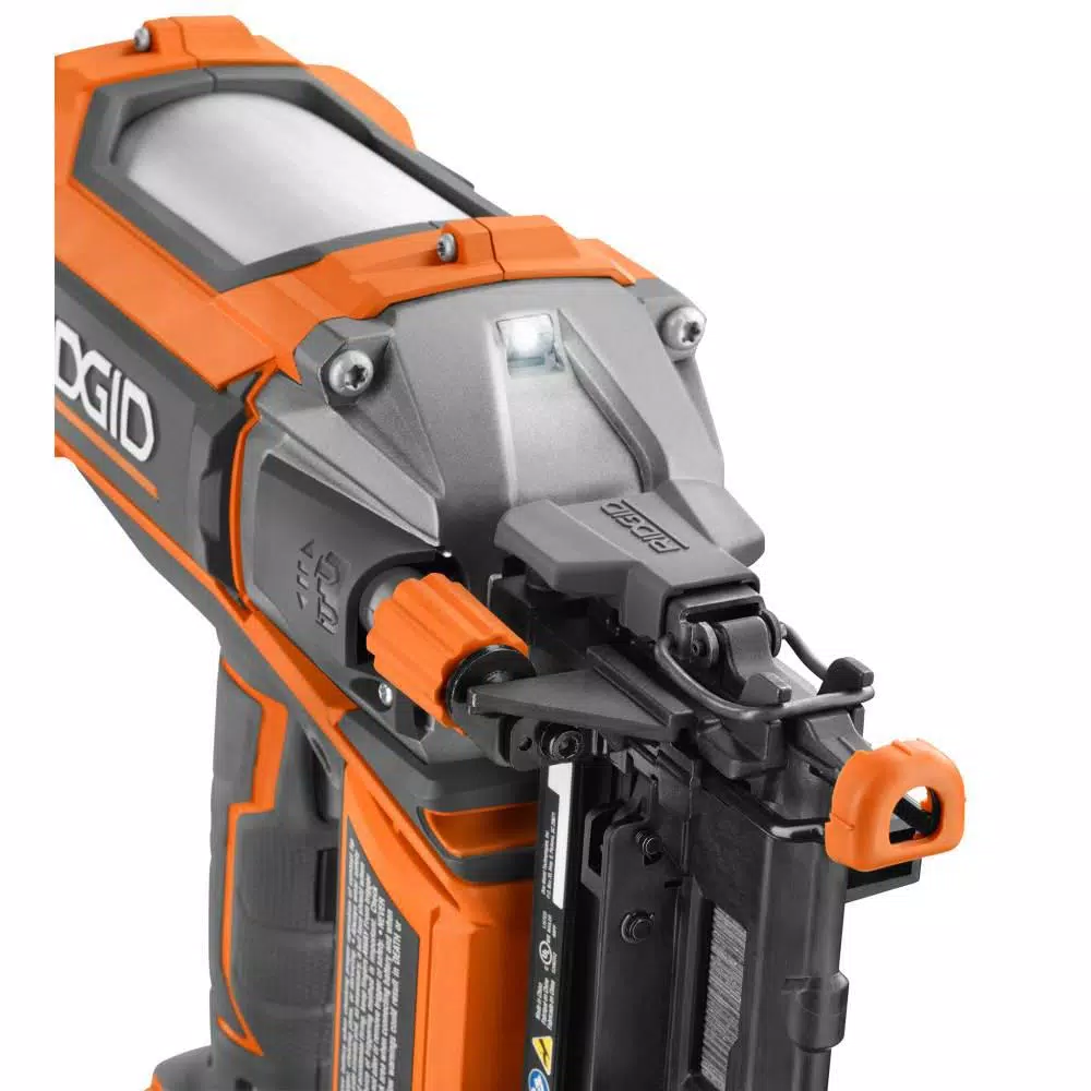 RIDGID 18V Cordless Brushless HYPERDRIVE 16-Gauge 2-1/2 in. Straight Finish Nailer Kit