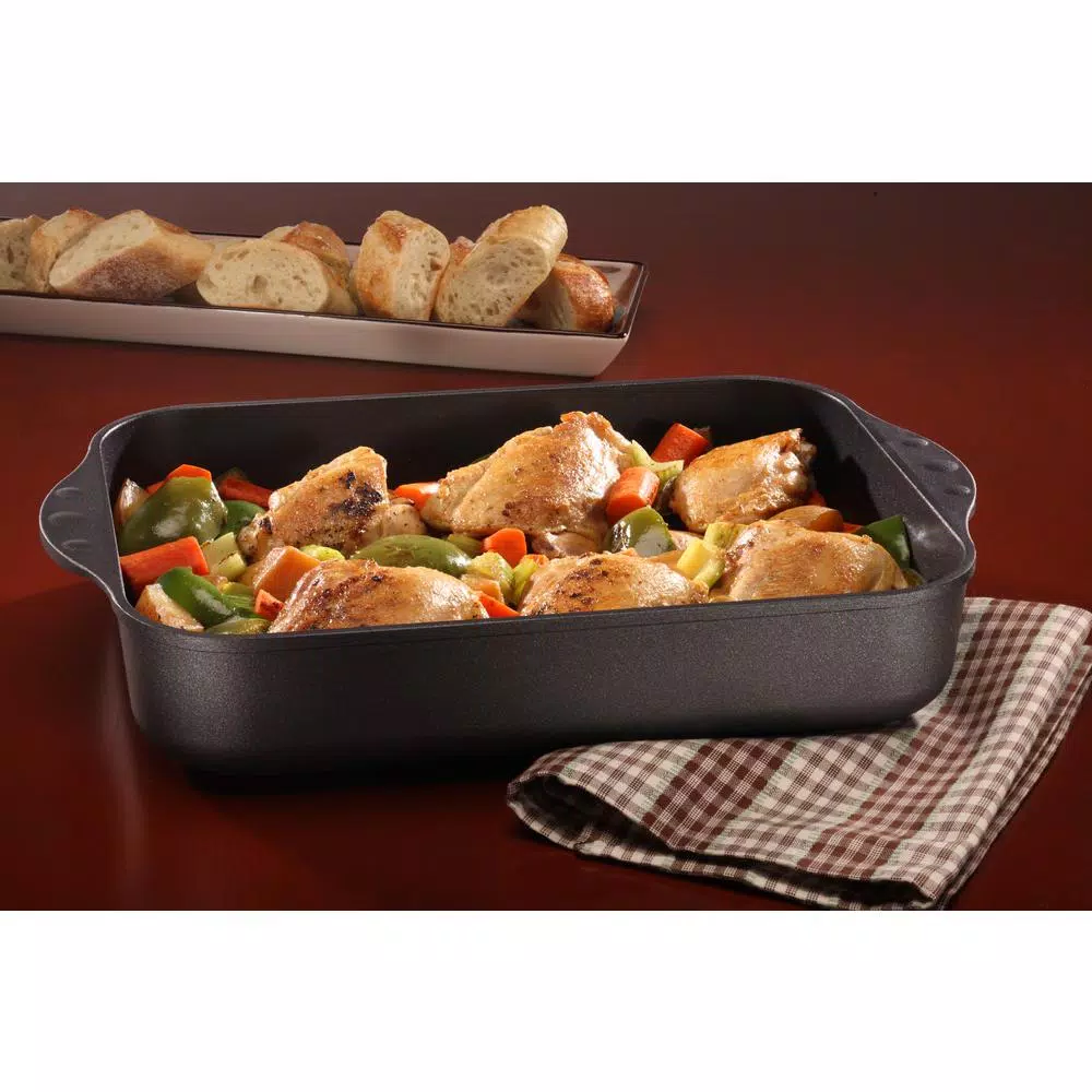 Swiss Diamond 5.8 Qt. Nonstick Cast Aluminum Large Roasting Pan