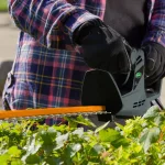 Scotts 20 in. Corded Electric Hedge Trimmer, 3.2 Amp thumbnail 3
