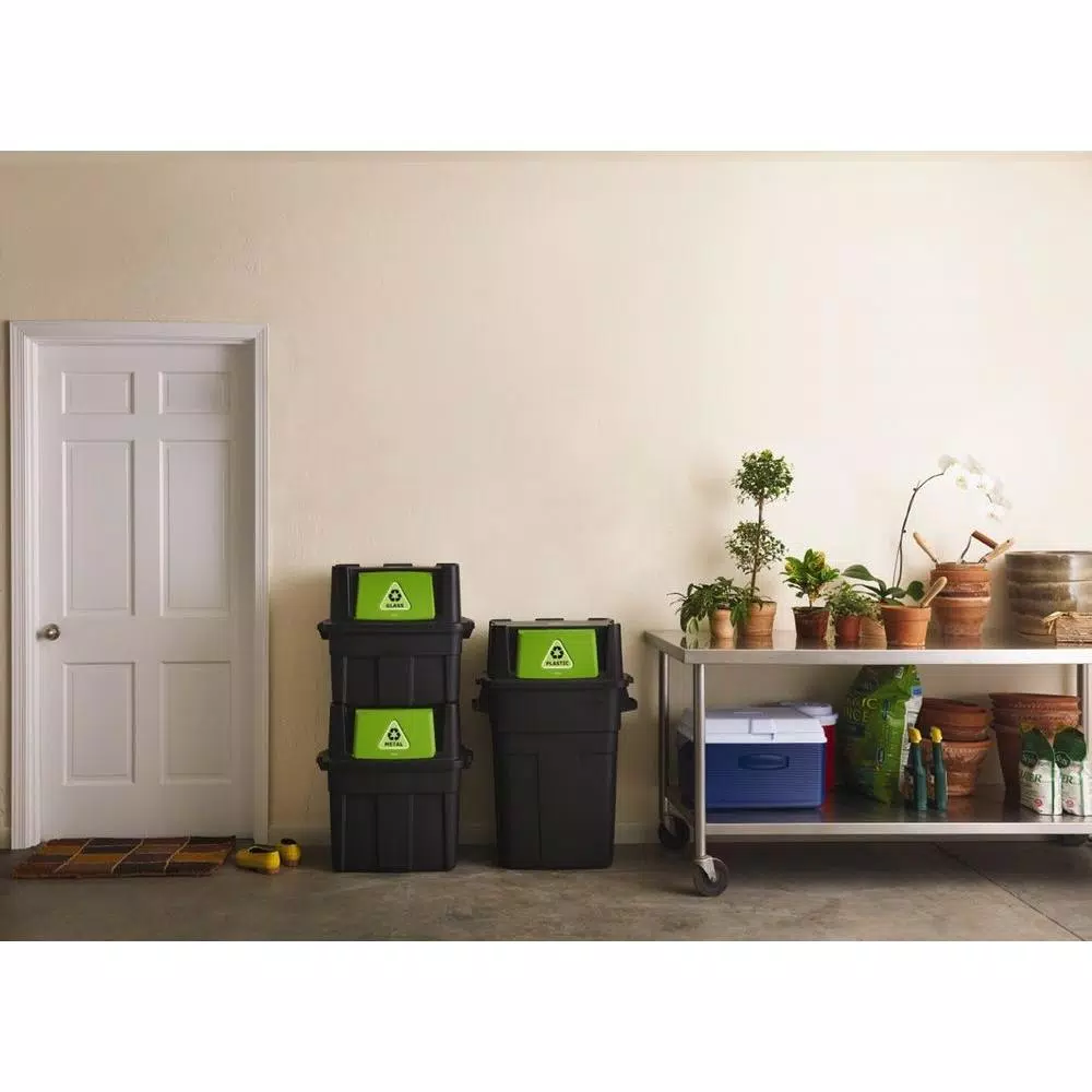 Rubbermaid 18 Gal. Stackable Indoor Recycling Bin with Lid