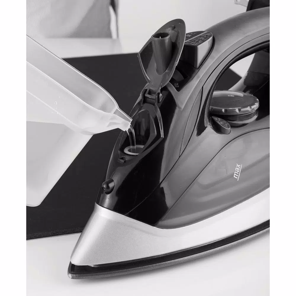 Brentwood Appliances MPI-53 1000W Nonstick Steam Iron, Black