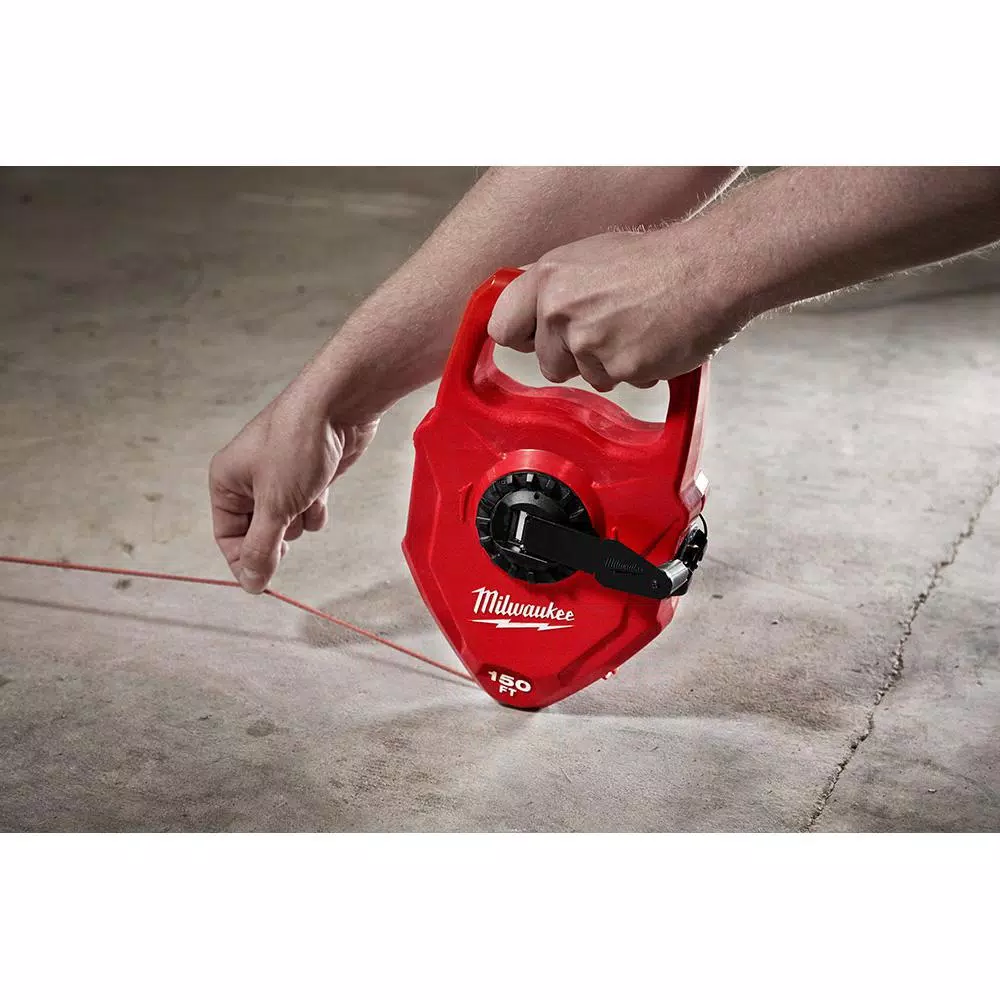 Milwaukee 48 in. Concrete Screed Level with 150 ft. Extra Bold Large Capacity Chalk Reel