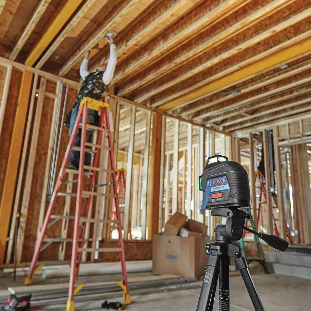 Bosch GLL3-300G 360-Degree Green Self-Leveling 3-Plane Laser Level