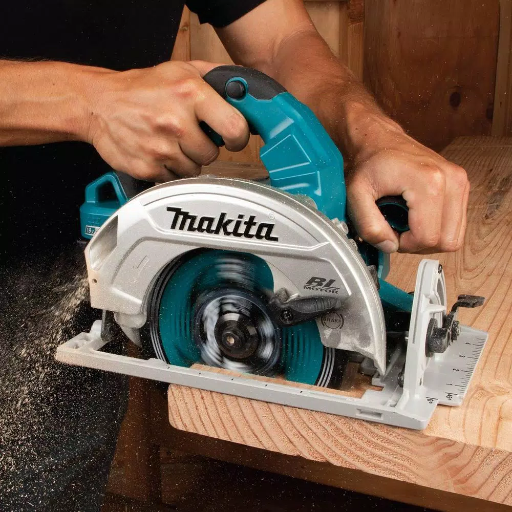 Makita 18V X2 LXT Brushless 7-1/4 in. Circular Saw Kit (36V) with 2 5.0Ah Batteries and Charger