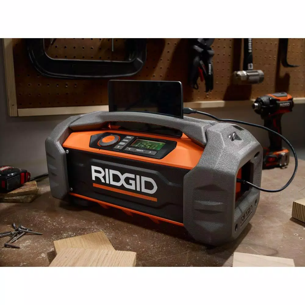 RIDGID 18V Cordless Hybrid Jobsite Radio with Bluetooth and 1.5 Ah Lithium-Ion Battery