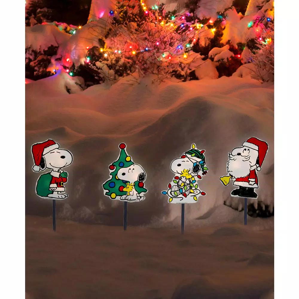 Peanuts Snoopy 12 in. LED Lighted Christmas Pathway Markers