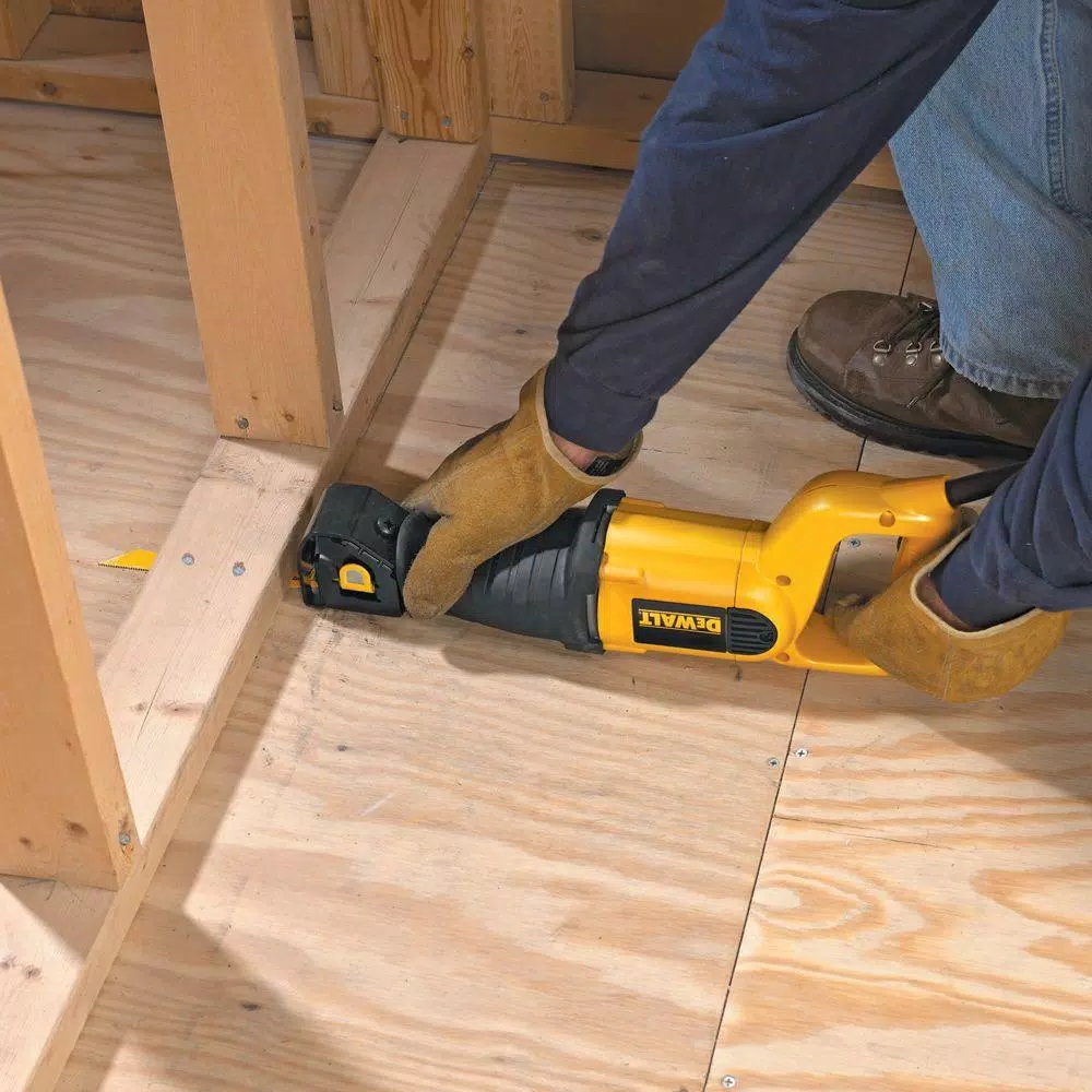 DEWALT 10 Amp Corded Reciprocating Saw with Variable Speed