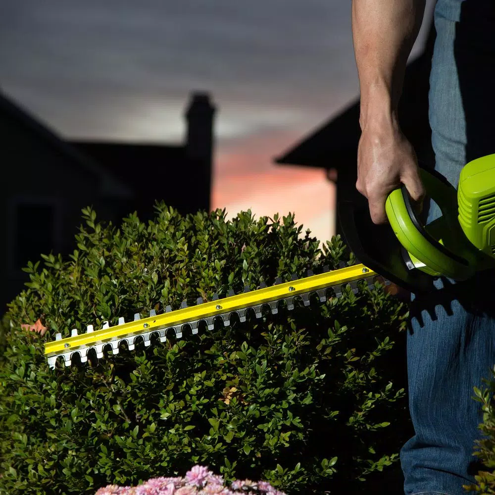 Sun Joe HJ22HTE 22 in. Electric Hedge Trimmer, 3.5 Amp