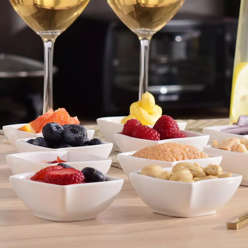 MALACASA 2.5-Inch White Porcelain Ramekins Set of 16, Ceramic Souffle Dishes and Serving Bowls