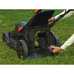 BLACK+DECKER 20 in. 40V MAX Cordless Walk Behind Push Lawn Mower with (2) 2.0 Ah Batteries and Charger thumbnail 4