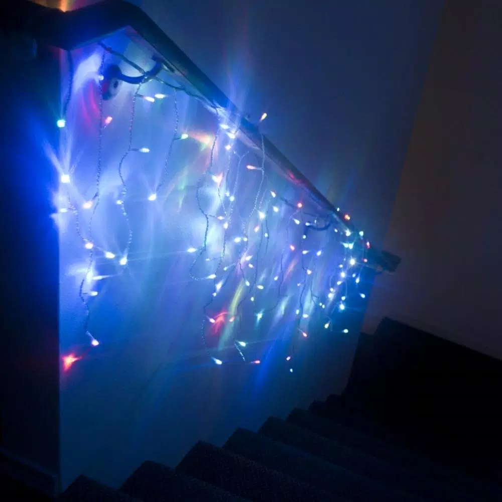 ALEKO 10 ft. 105-Light Multicolor LED String Lights, Flashing Effect, Plug-In