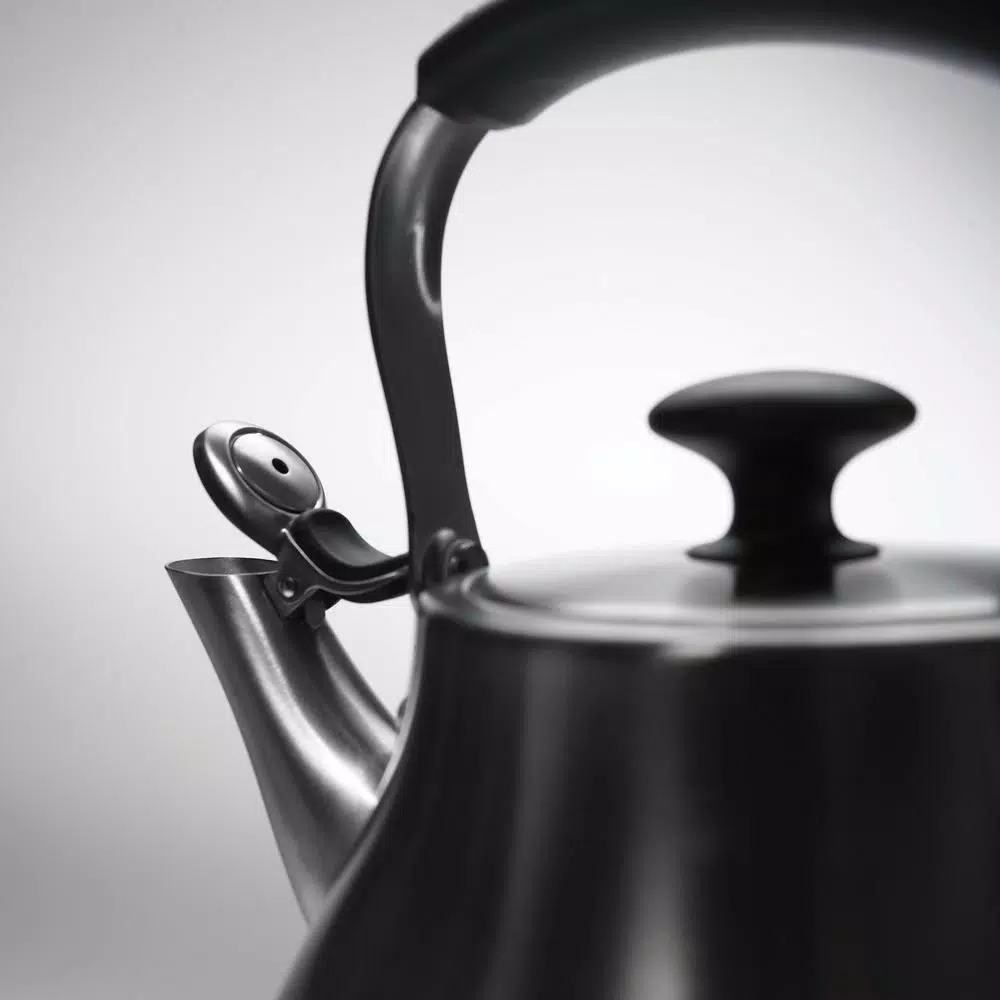 OXO Brew Good Grips Classic 6.8-Cup Stainless Steel Tea Kettle with Whistle