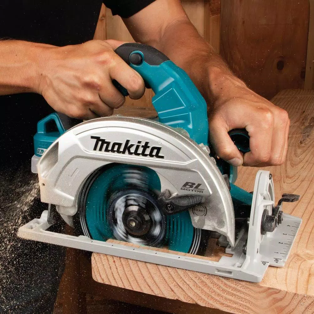 Makita 18V X2 LXT Brushless 7-1/4 in. Circular Saw (36V Equivalent) AWS Capable, Tool Only