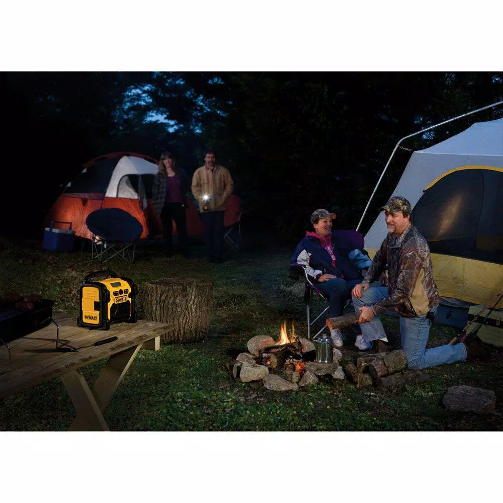 DEWALT 20V MAX Compact Corded/Cordless Worksite Radio with USB Charging Port