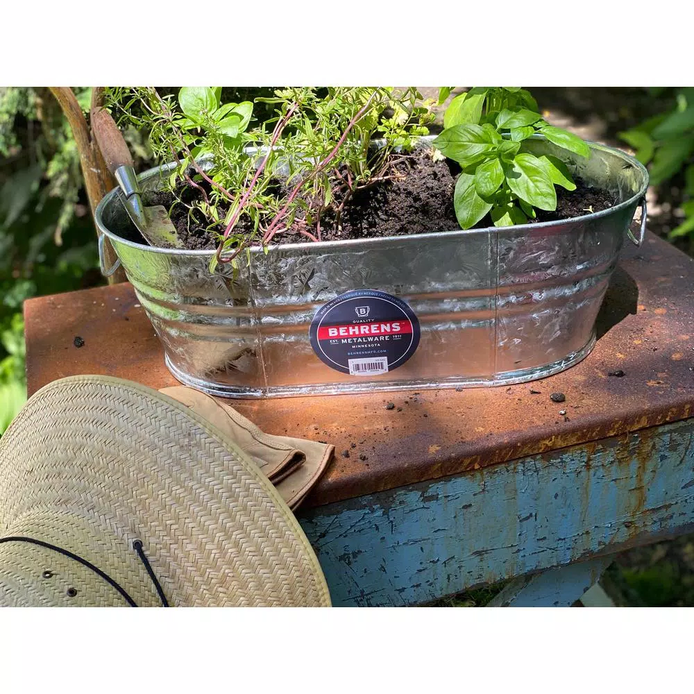 Behrens 1 Gal. Hot Dipped Galvanized Steel Oval Tub with Wire Handles