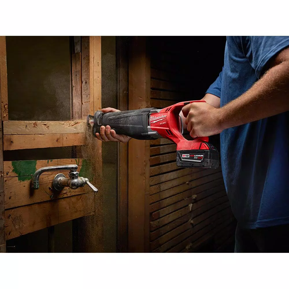 Milwaukee SHOCKWAVE 90-Piece Impact Duty Driver, Titanium Drill, Sawzall & Speed Feed Bit Set