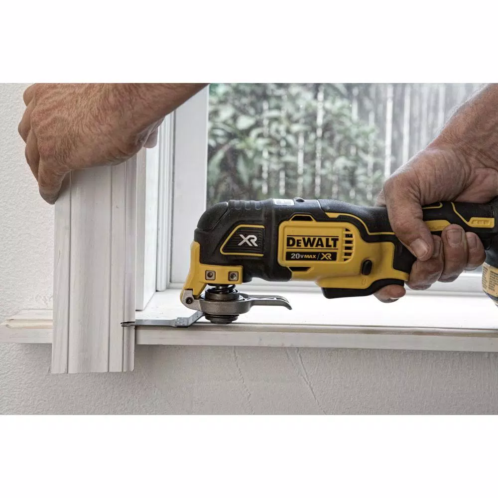 DEWALT 20V MAX XR Cordless Brushless Oscillating Multi-Tool Kit with (1) 6.0Ah Battery