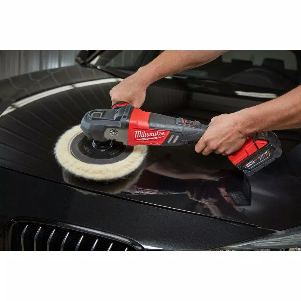 Milwaukee M18 FUEL 7 in. Variable Speed Cordless Polisher Kit with (2) 5.0 Ah Batteries & Charger