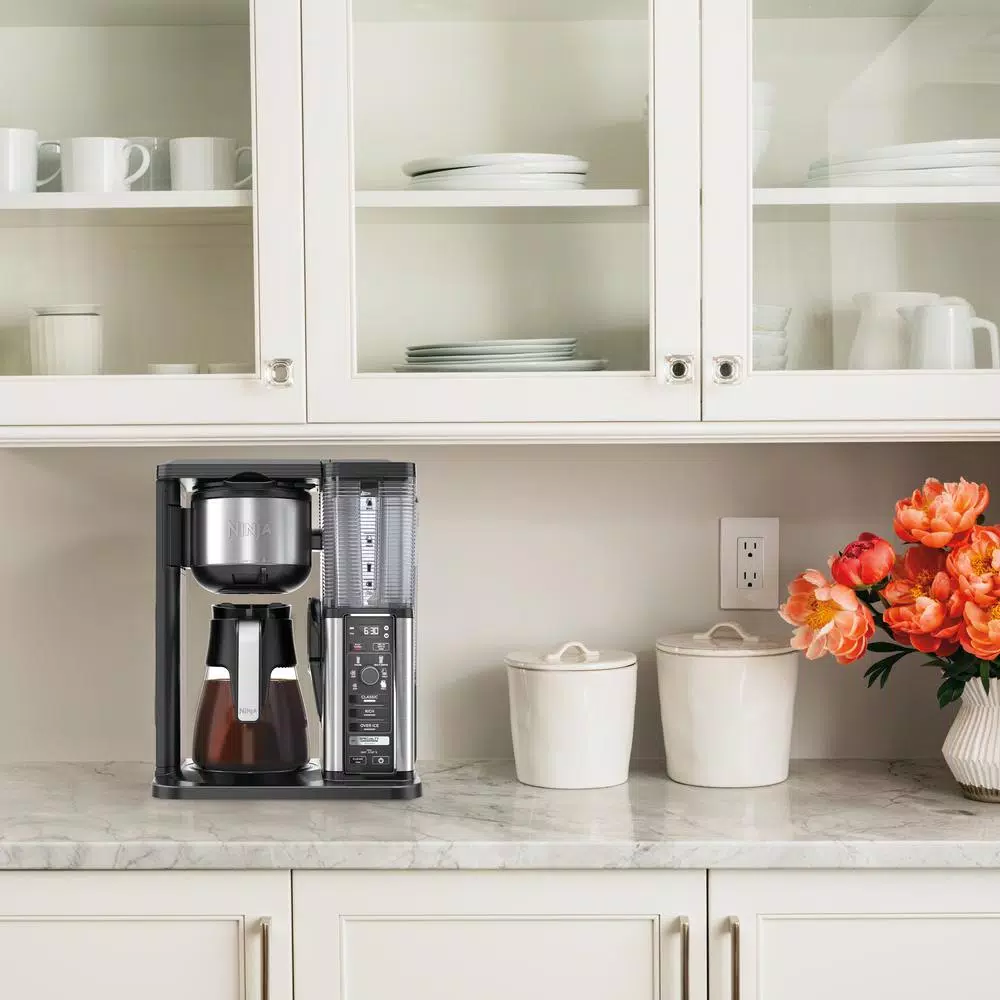 Ninja Specialty Coffee Maker with Fold-Away Frother, Drip Coffee Machine, Black