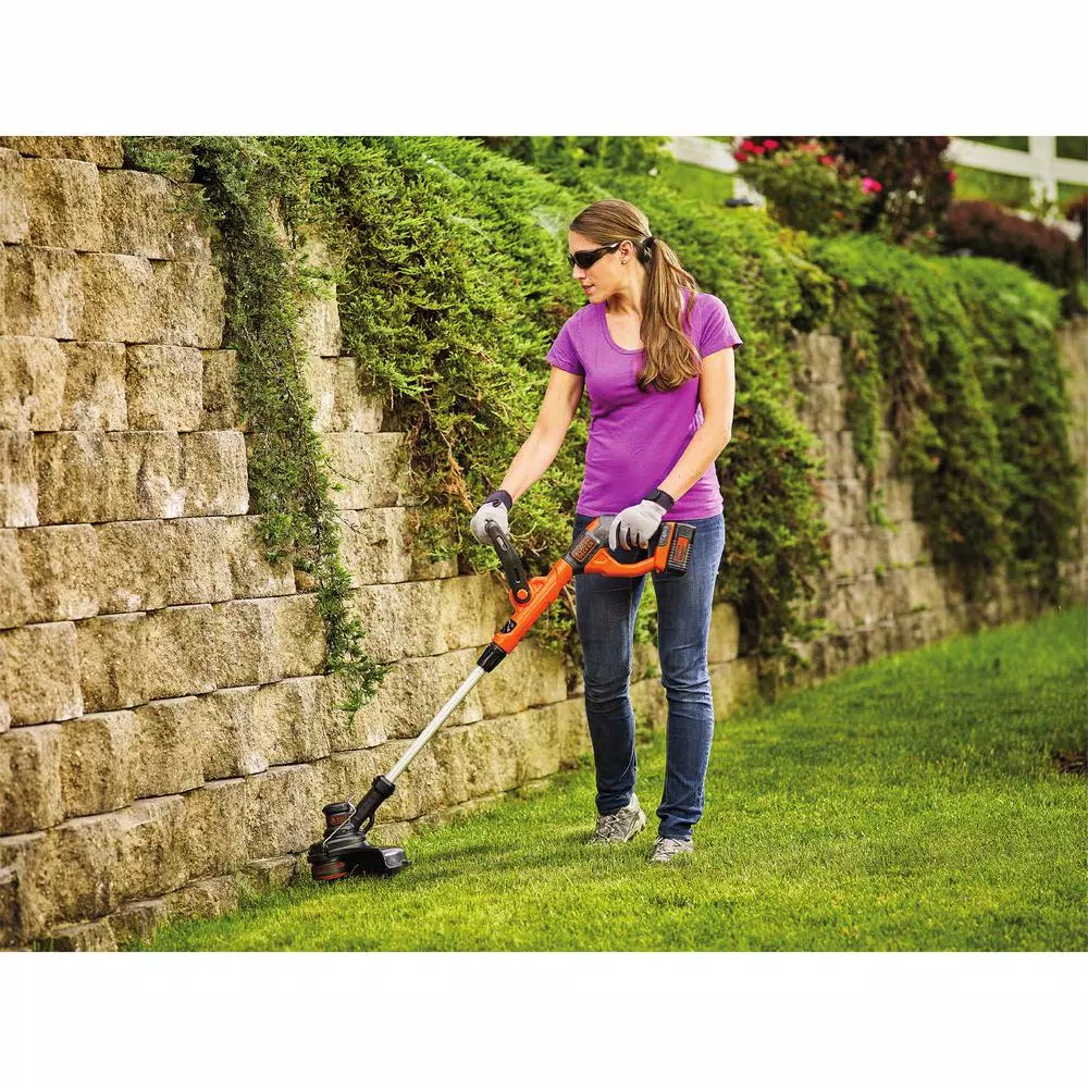 BLACK+DECKER 40V MAX Lithium-Ion Cordless String Trimmer with 1.5 Ah Battery and Charger
