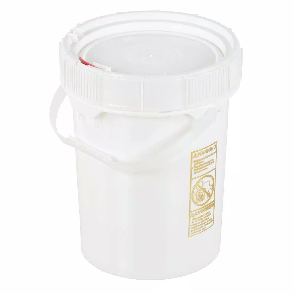 Vestil 5 Gal. White HDPE Plastic Screw Top Pail with Lid