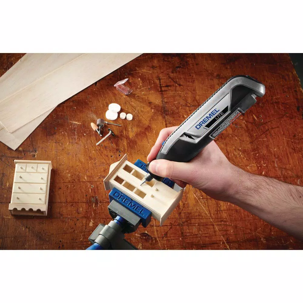 Dremel Lite 7760 4V Cordless Rotary Tool Kit with 10 Accessories