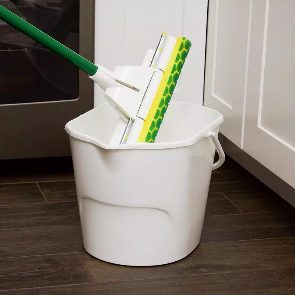 Libman 3 Gallon Heavy Duty Polypropylene Household Bucket with Comfort Grip Handle