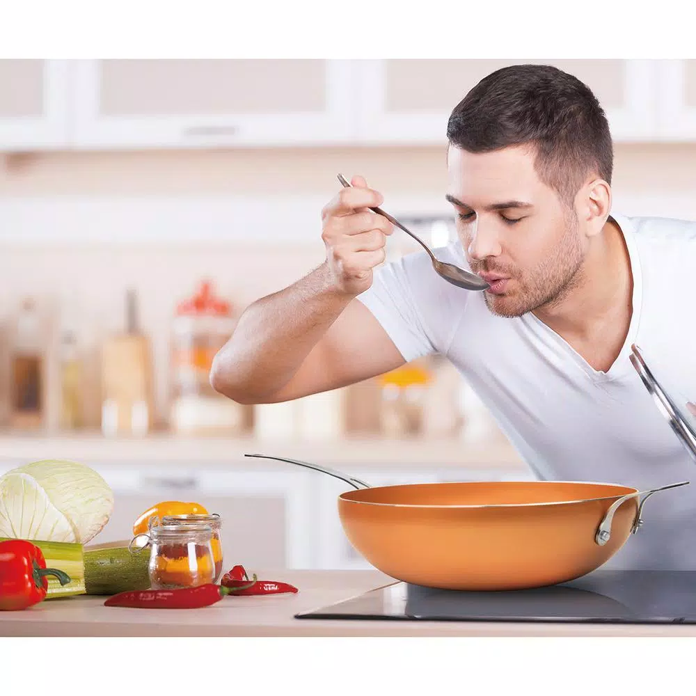 MasterPan Original Copper Pan 12 in. Non-Stick Ceramic Wok with Tempered Glass Lid