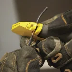 Klein Tools 0.75 in. Self-Retracting Utility Knife with Safety Yellow Handle and Rubberized Grip thumbnail 4