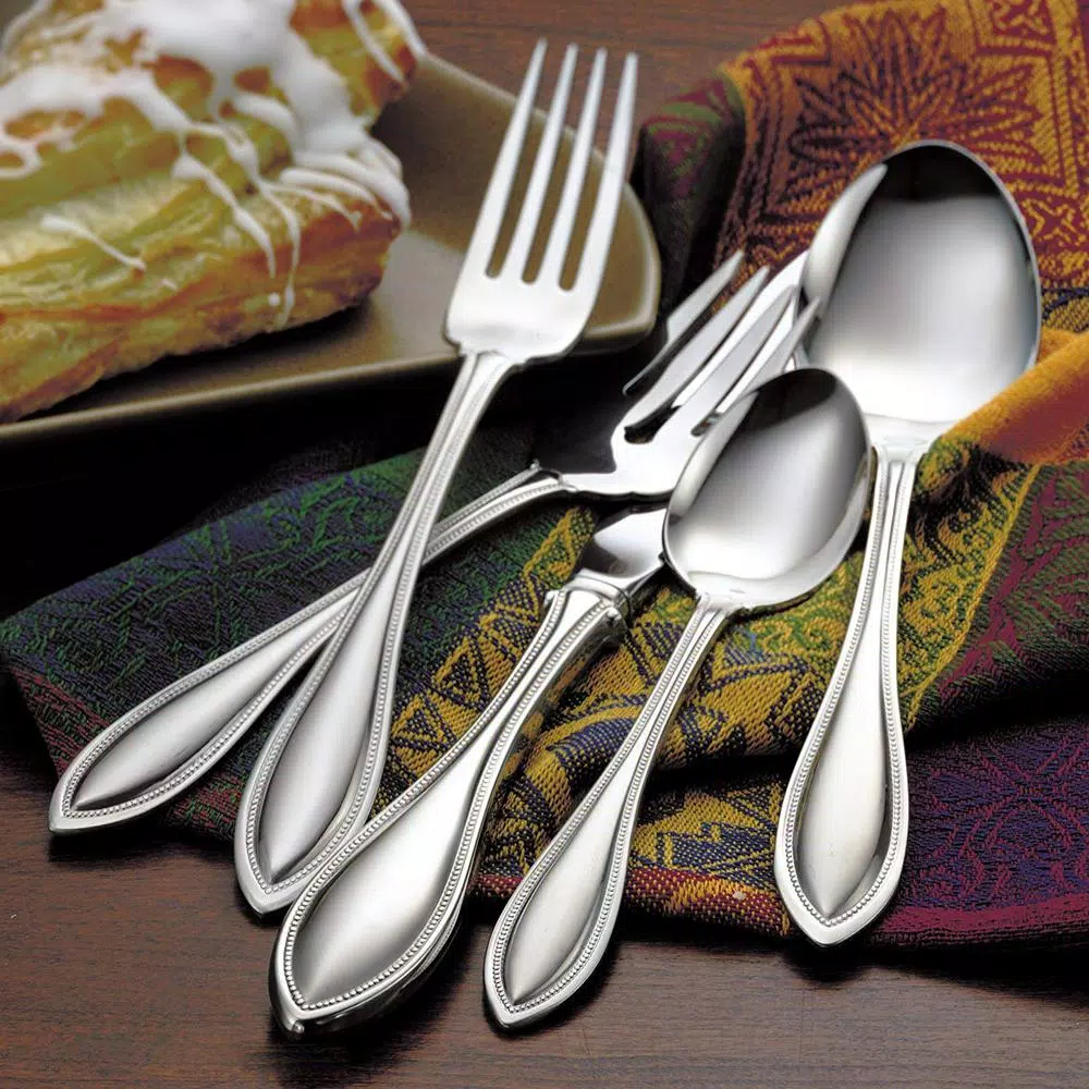 Oneida American Harmony 20-Piece 18/0 Stainless Steel Flatware Set, Service for 4