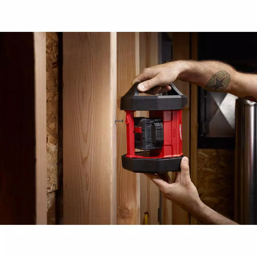 Milwaukee M18 ROVER 1500 Lumen Cordless LED Flood Light (Tool-Only)