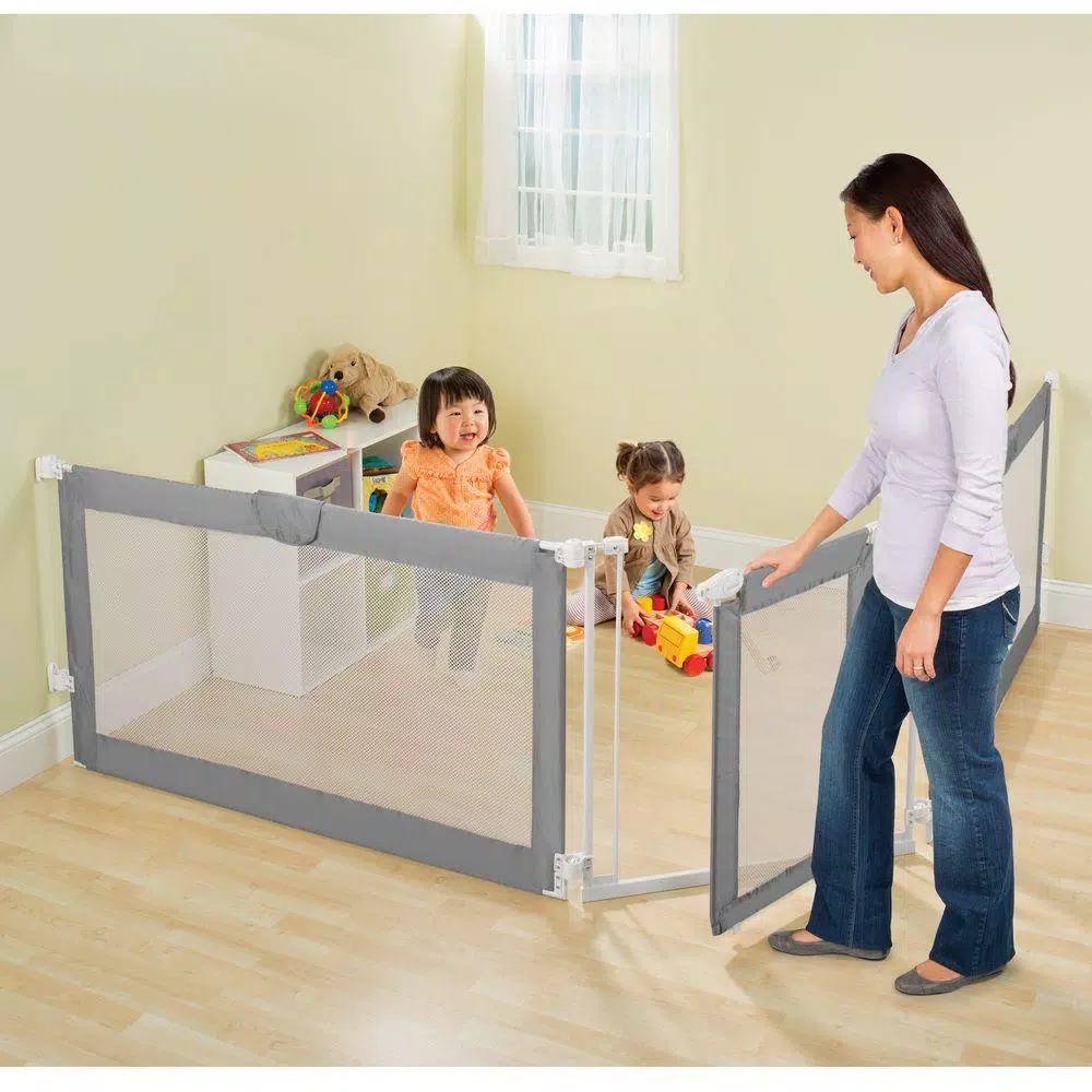 Summer Infant Custom Fit Extra Wide Walk-Through Gate, Grey