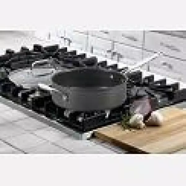 Cuisinart Chef's Classic 3.5 Qt. Hard-Anodized Aluminum Nonstick Saute Pan with Glass Lid, Black