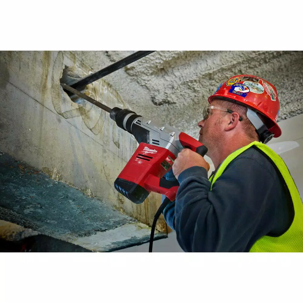 Milwaukee 5446-21 SDS-MAX Demolition Hammer, 14 Amp, 8.8 ft. lbs. Impact Energy