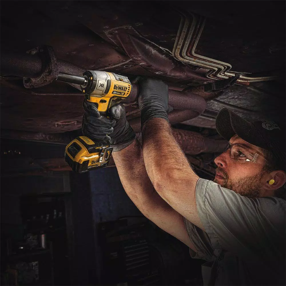 DEWALT 20V MAX XR Brushless 3/8 in. Compact Impact Wrench Kit with (2) 4.0 Ah Batteries & Socket Set