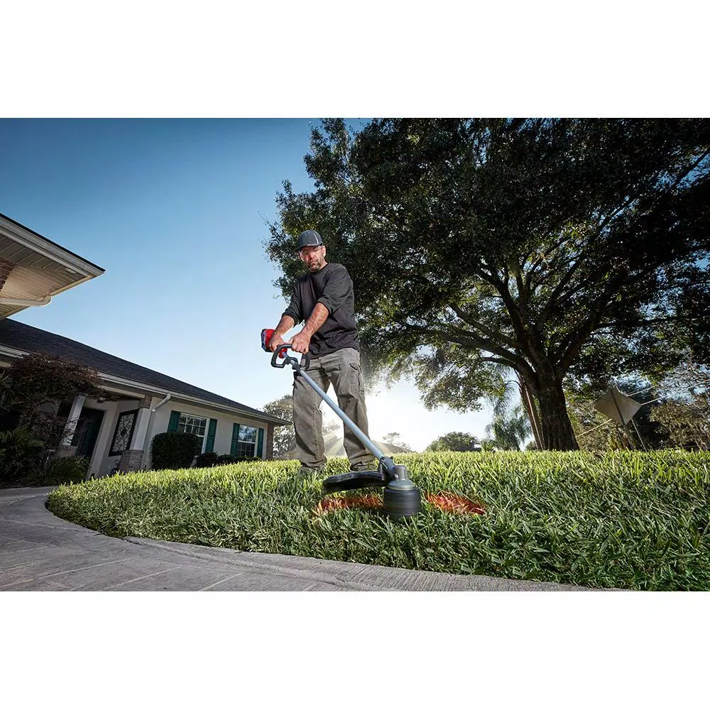 Milwaukee M18 FUEL 18V Brushless Cordless String Trimmer Kit with QUIK-LOK, 8 Ah Battery & Charger
