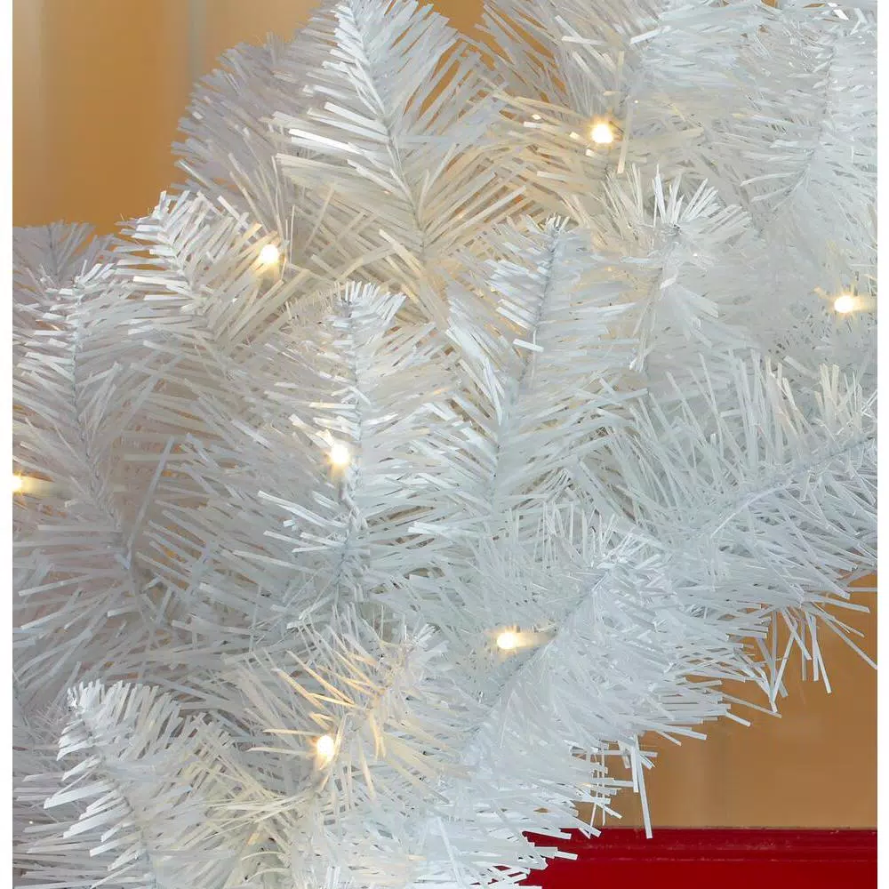 Home Accents Holiday Home Holiday Accents 30 in. Uptown Pre-Lit LED Artificial Christmas Wreath, 50 Warm White Micro Dot Lights