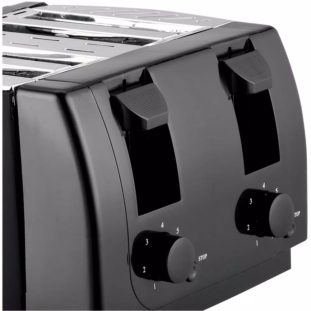 Brentwood Appliances TS-265 4-Slice Black Toaster with Cool-Touch Exterior