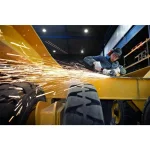 Bosch 15 Amp 9 in. Corded Large Angle Grinder, 6500 RPM thumbnail 5