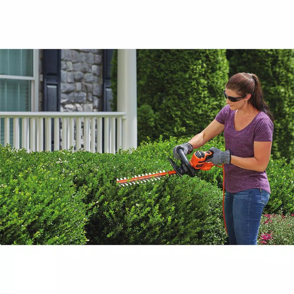 BLACK+DECKER 22 in. 4.0 Amp Corded Electric Hedge Trimmer with Dual-Action Hardened Steel Blades