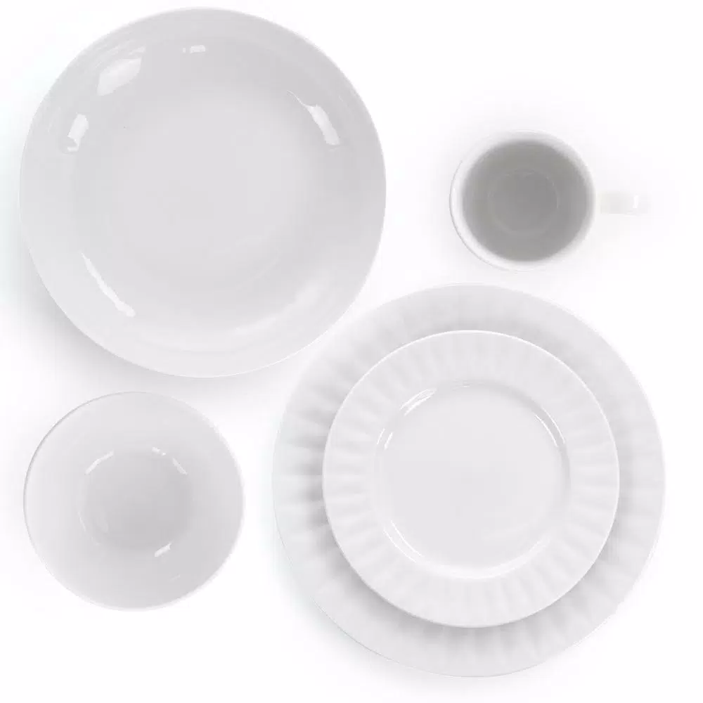 Elama Sienna White Porcelain 18-Piece Dinnerware Set, Service for 4